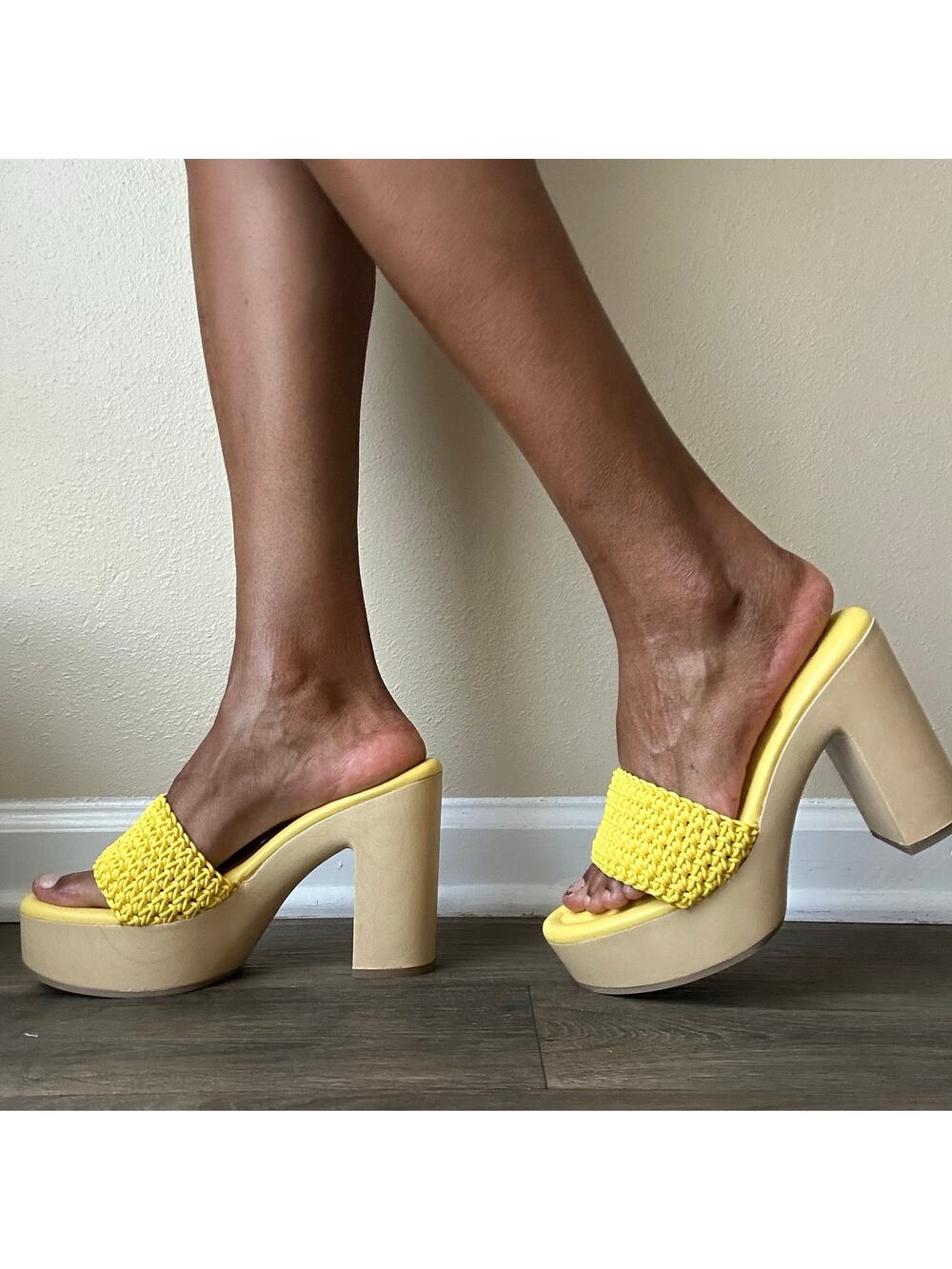 Franco Sarto Wendy Yellow Platform Sandals Size 9
